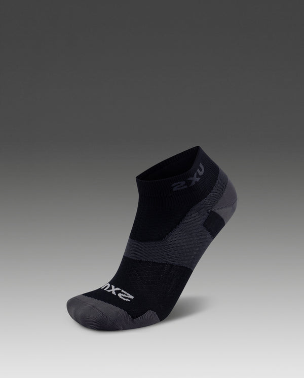 Vectr Ultralight 1/4 Crew Socks, Black/Titanium