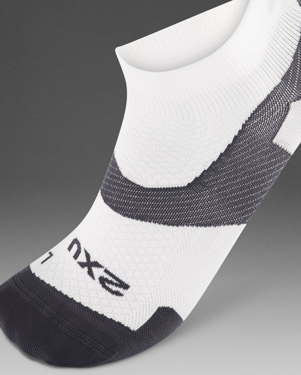 VECTR ULTRALIGHT 1/4 CREW SOCKS