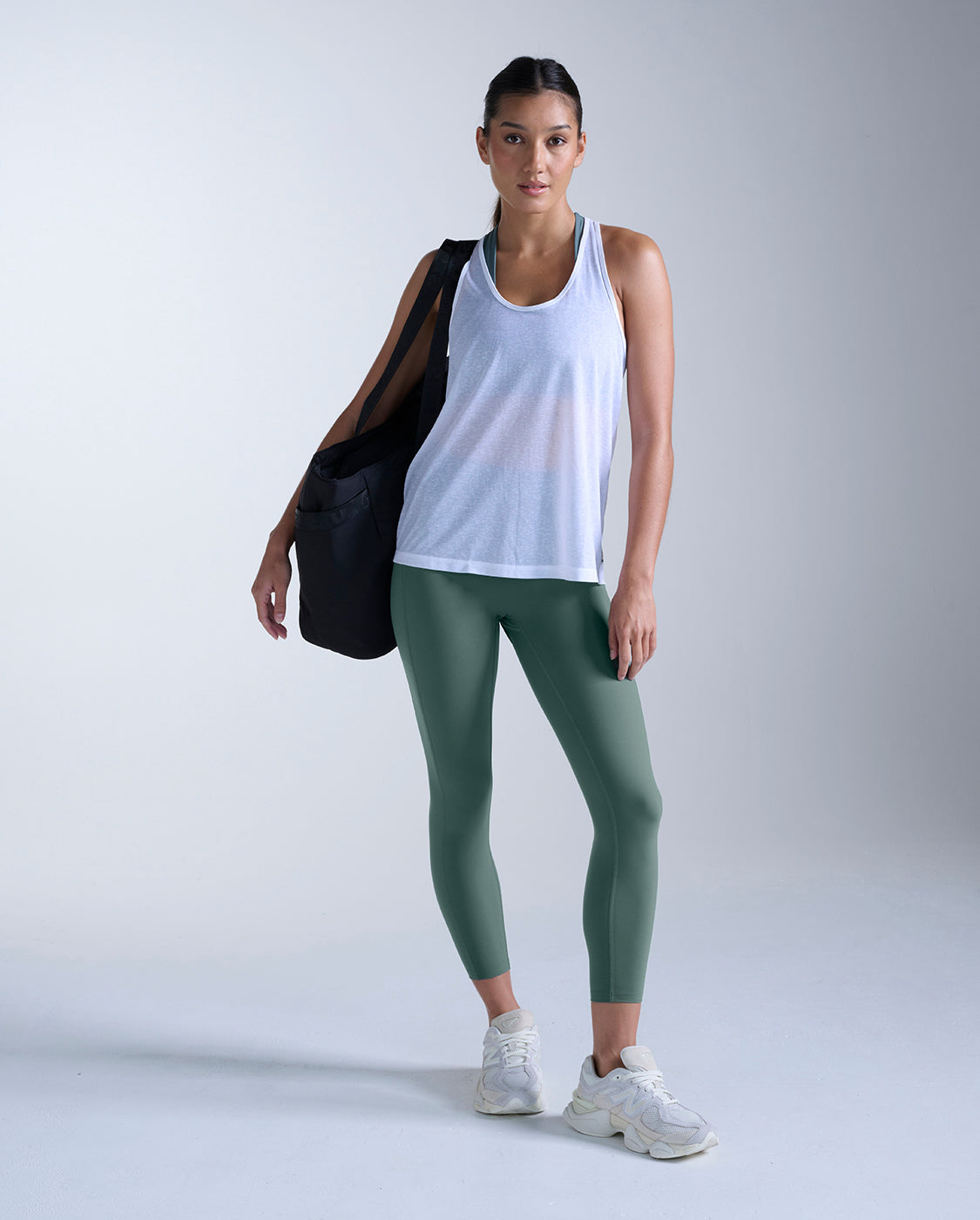 Form Stash Hi-Rise Compression 7/8 Tights, Olive Leaf/Olive Leaf
