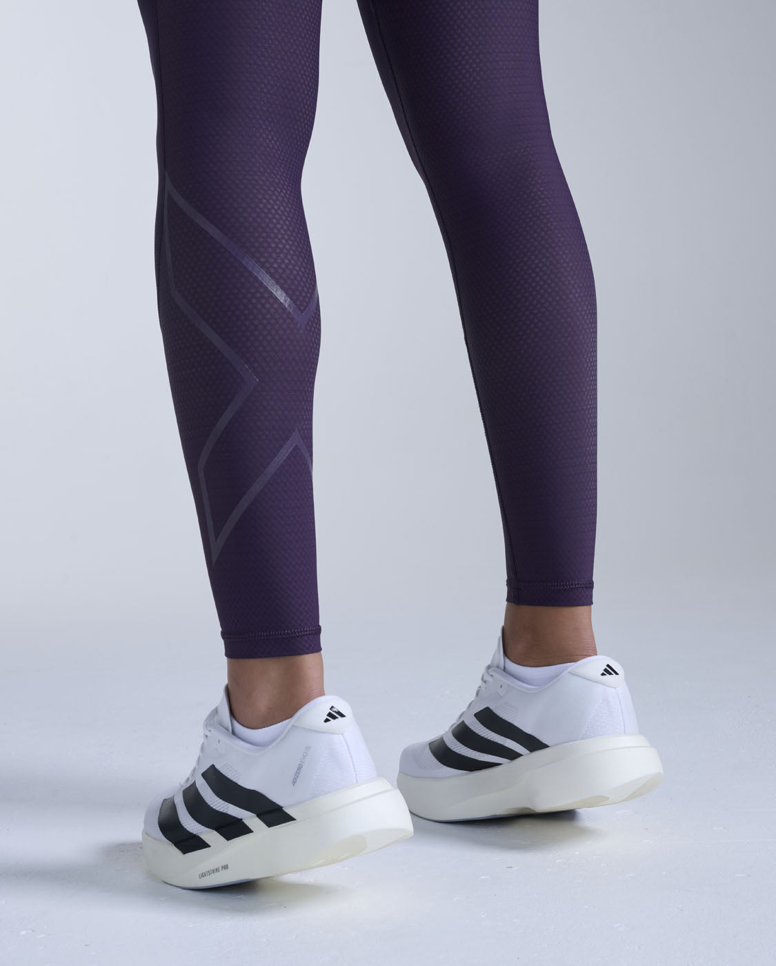 Aero Mesh Hi-Rise Compression Tights, Velvet Purple/Purple Reflective