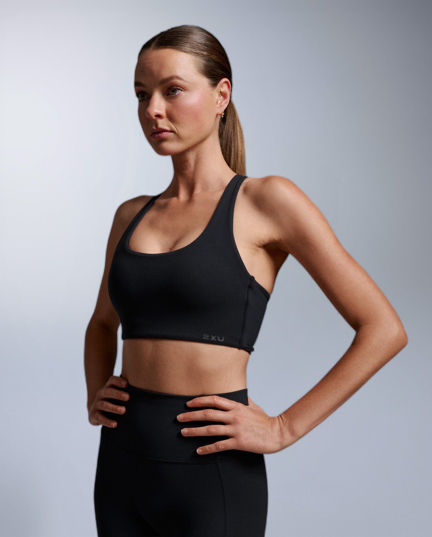 Fluid Twist Back Bra, Black/Black