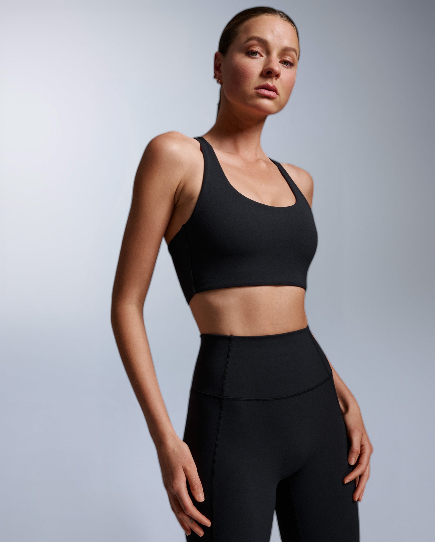 Fluid Twist Back Bra, Black/Black